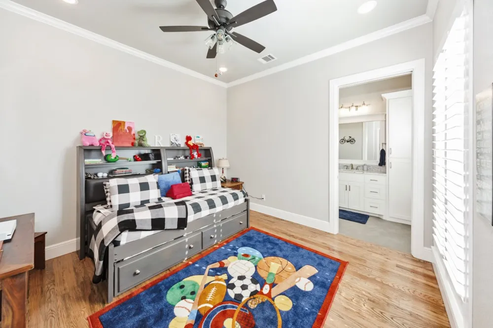 1466 County Road 1270 Alvord, TX 76225