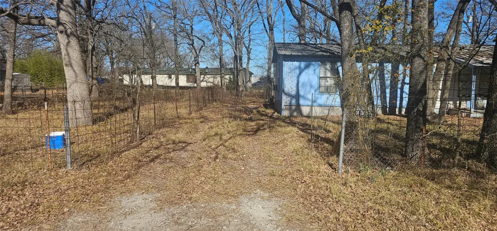 1932 Wahoo Lane West Tawakoni, TX 75474
