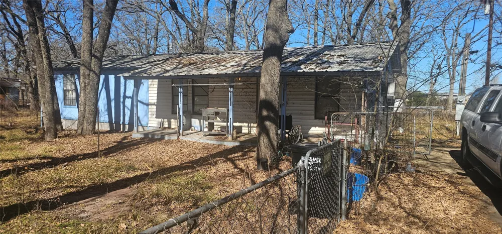 1932 Wahoo Lane West Tawakoni, TX 75474