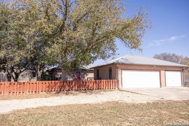 3190 Pittman Rd St.Hedwig, TX 78152