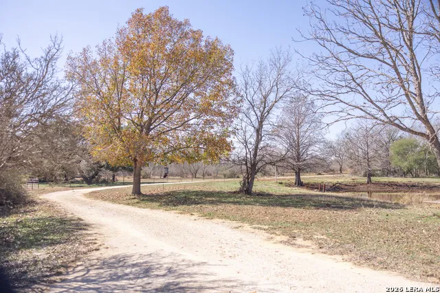 3190 Pittman Rd St.Hedwig, TX 78152