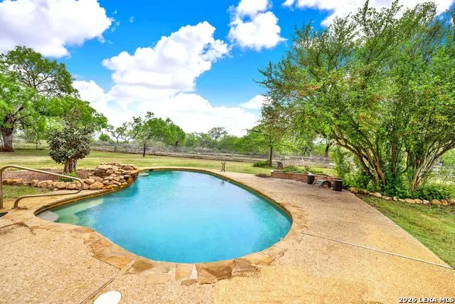 3190 Pittman Rd St.Hedwig, TX 78152