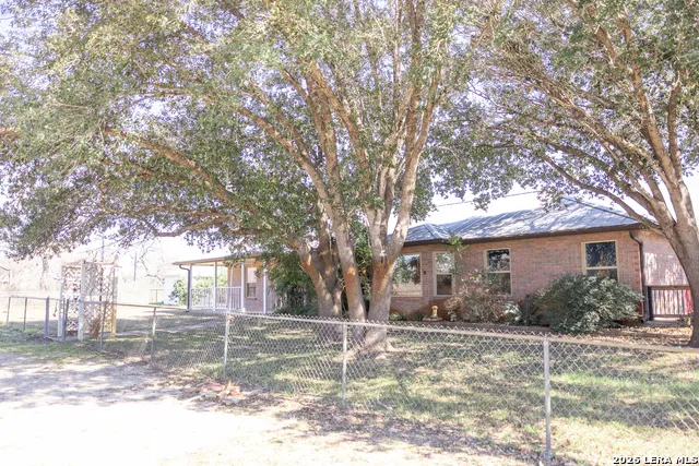 3190 Pittman Rd St.Hedwig, TX 78152
