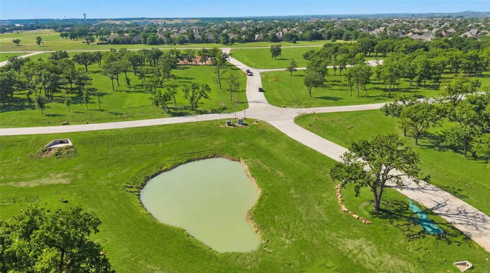 719 Sutton Lane Copper Canyon, TX 76226