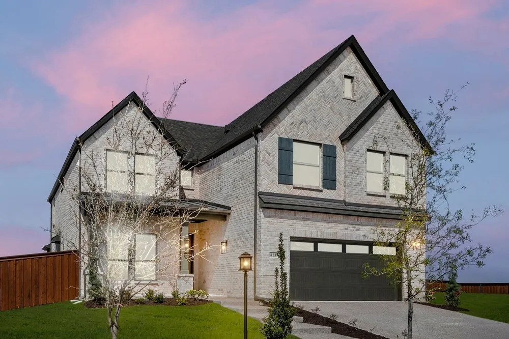 813 Golden Galaxy Way Lucas, TX 75098