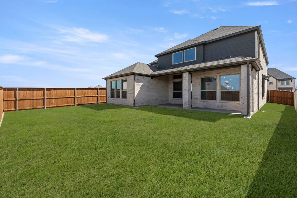 813 Golden Galaxy Way Lucas, TX 75098