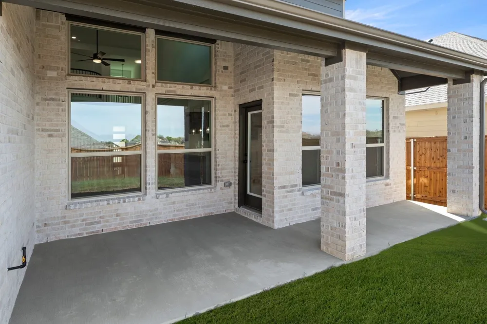 813 Golden Galaxy Way Lucas, TX 75098
