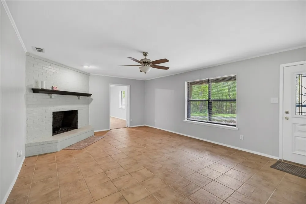 1051 County Road 2620 Mineola, TX 75773