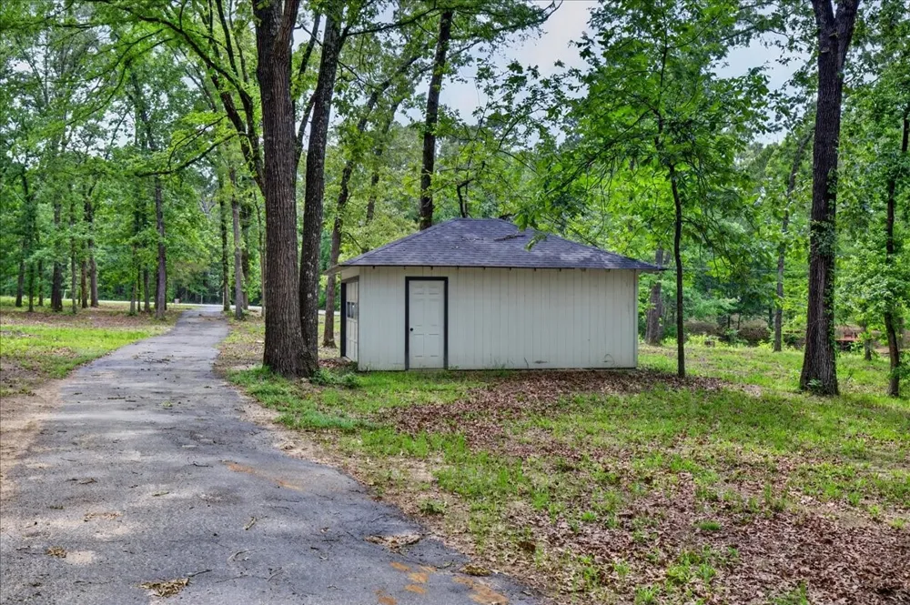 1051 County Road 2620 Mineola, TX 75773