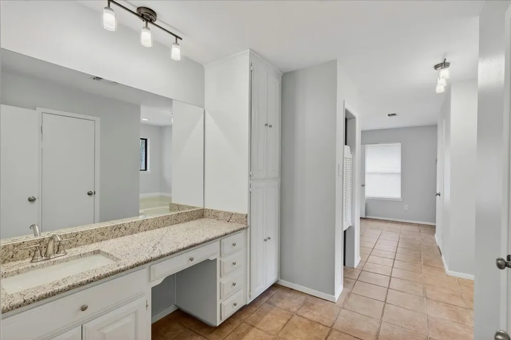 1051 County Road 2620 Mineola, TX 75773