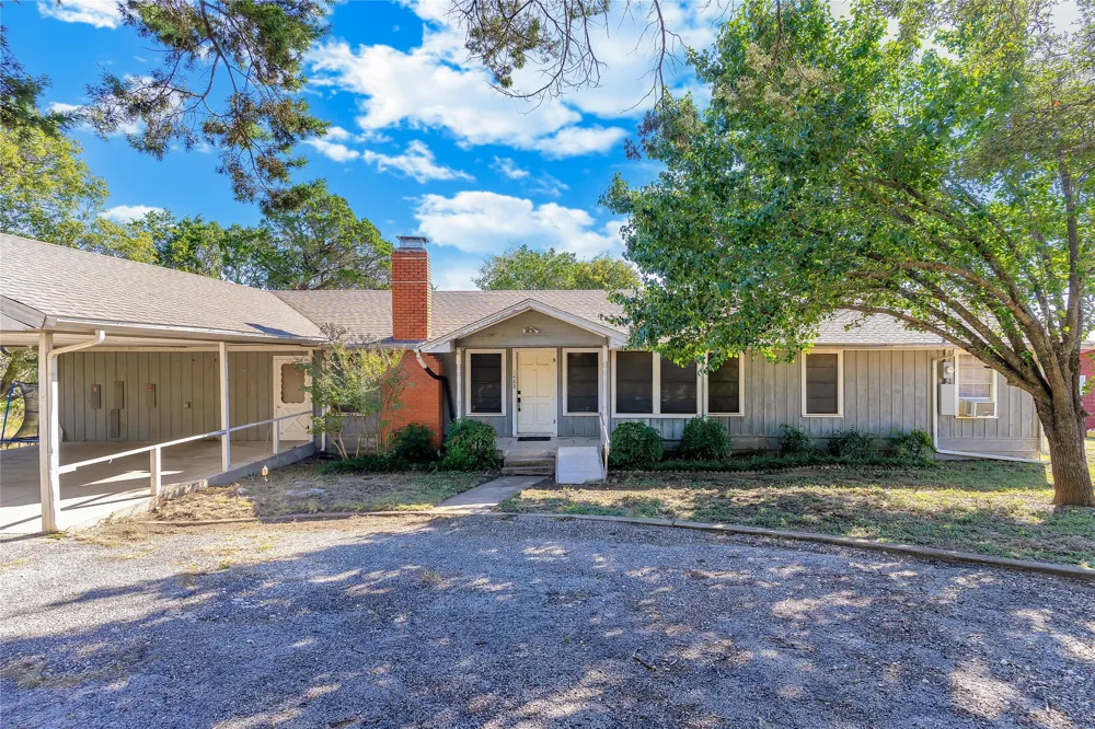 488 County Road 1600 Clifton, TX 76634