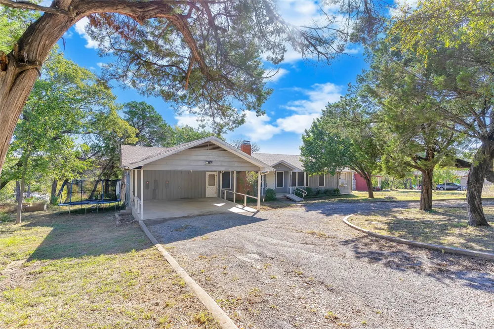 488 County Road 1600 Clifton, TX 76634