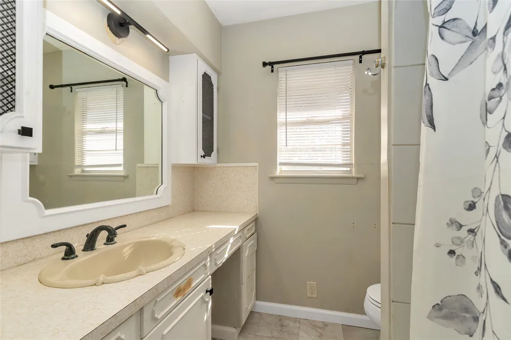 488 County Road 1600 Clifton, TX 76634