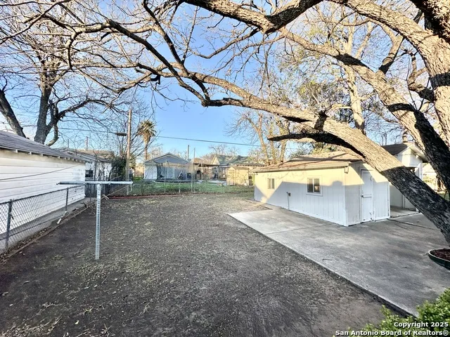 227 Cavalier Ave San Antonio, TX 78225