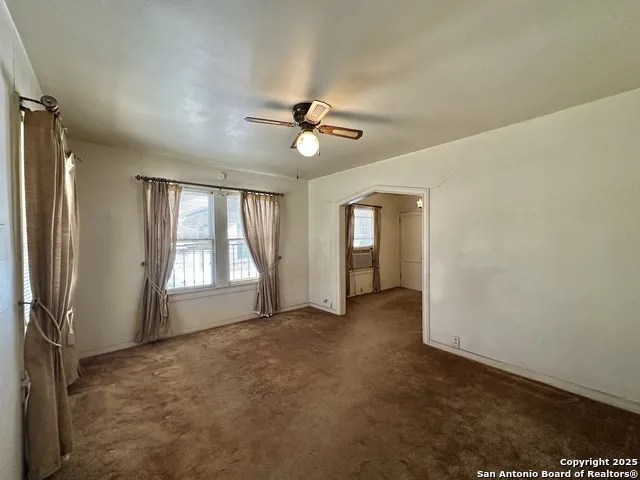 227 Cavalier Ave San Antonio, TX 78225