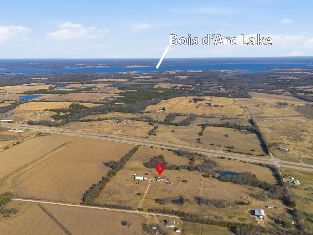 643 CR 2992 Windom, TX 75492