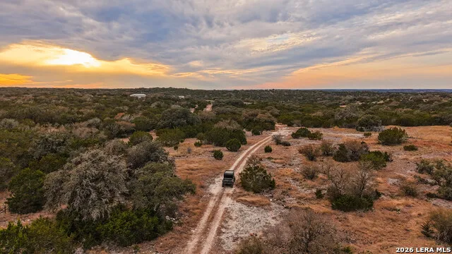 15019 County Road 310 Rocksprings, TX 78880