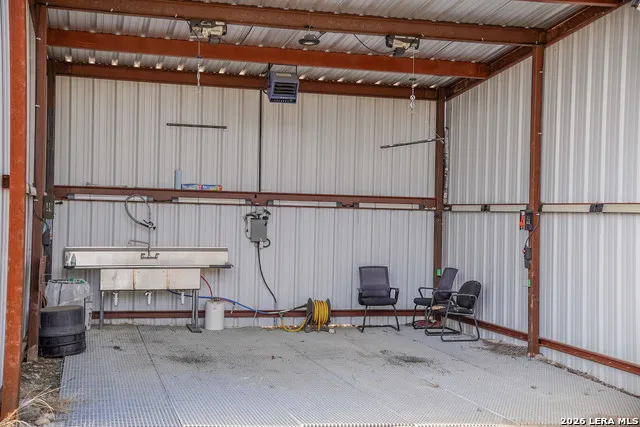 15019 County Road 310 Rocksprings, TX 78880