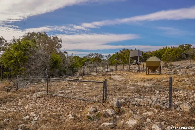 15019 County Road 310 Rocksprings, TX 78880