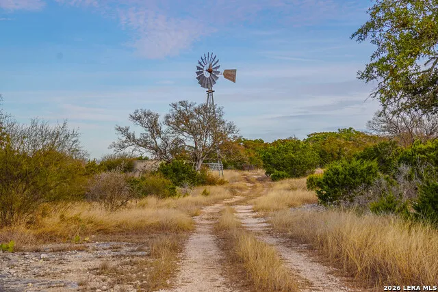15019 County Road 310 Rocksprings, TX 78880