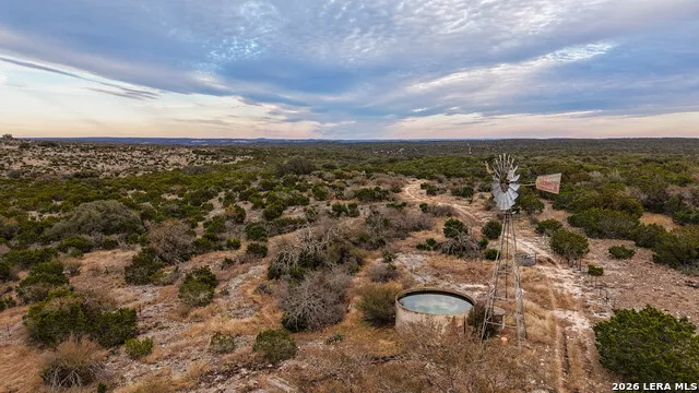 15019 County Road 310 Rocksprings, TX 78880