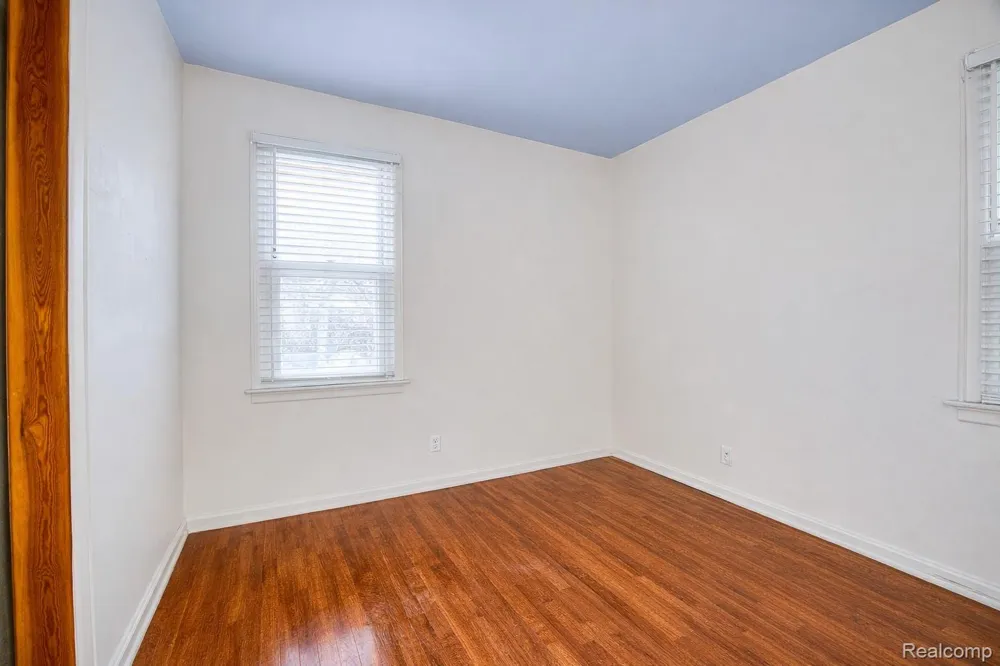 2209 Progress Avenue Lincoln Park City, MI 48146