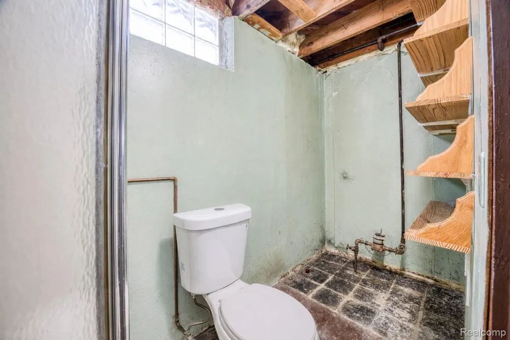 2209 Progress Avenue Lincoln Park City, MI 48146