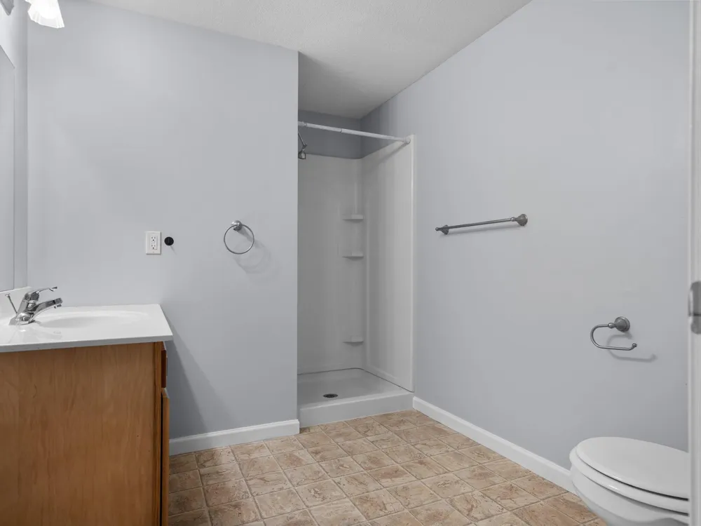 301 Lake Street #104 Cadillac City, MI 49601