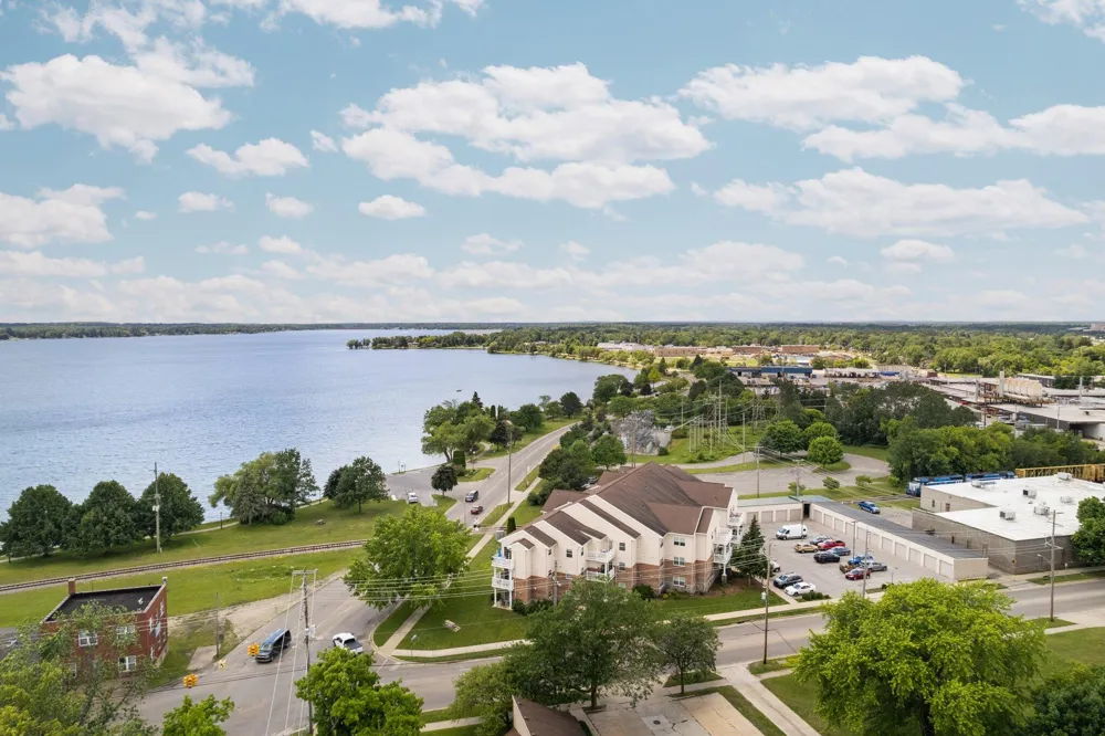 301 Lake Street #104 Cadillac City, MI 49601