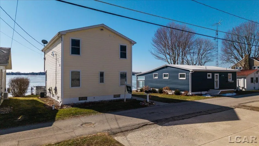 9920 W Ferndale Drive Rollin Township, MI 49253