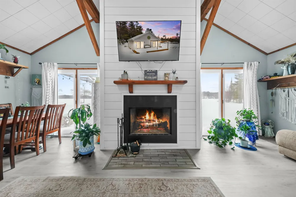 2183 Wenonah Trail Caldwell Township, MI 49651