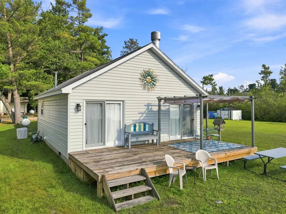 2183 Wenonah Trail Caldwell Township, MI 49651