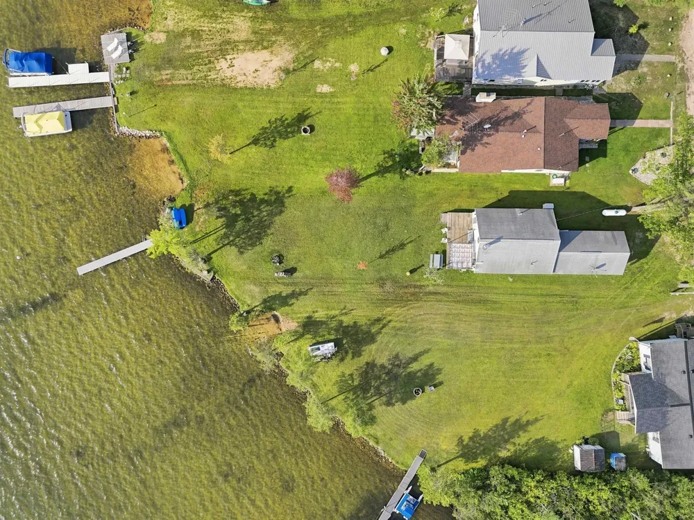 2183 Wenonah Trail Caldwell Township, MI 49651