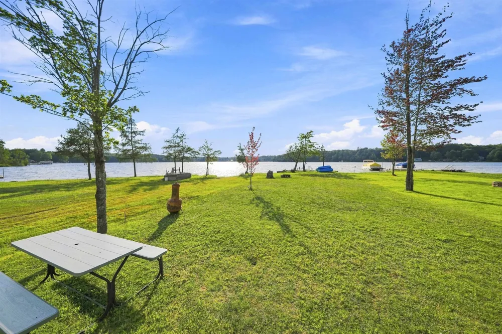 2183 Wenonah Trail Caldwell Township, MI 49651