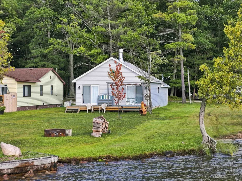 2183 Wenonah Trail Caldwell Township, MI 49651