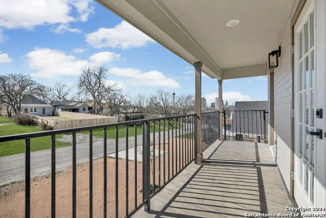 918 Dawson St San Antonio, TX 78202