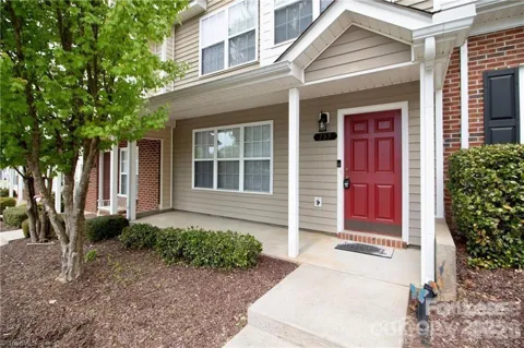 137 Lynch Circle