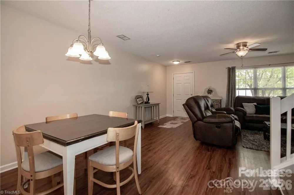 137 Lynch Circle Mooresville, NC 28117
