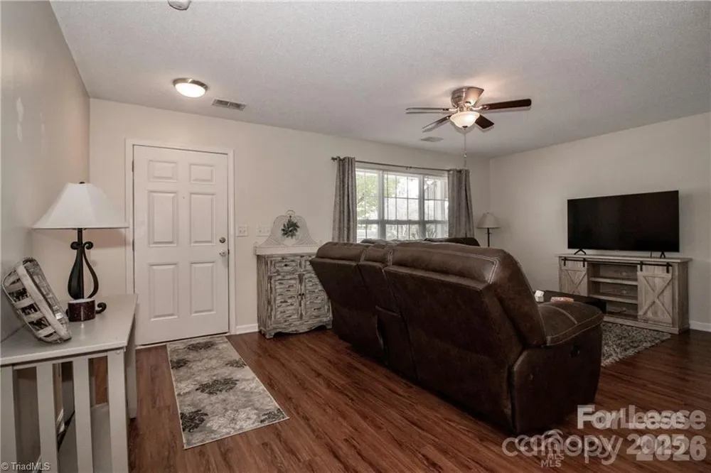 137 Lynch Circle Mooresville, NC 28117