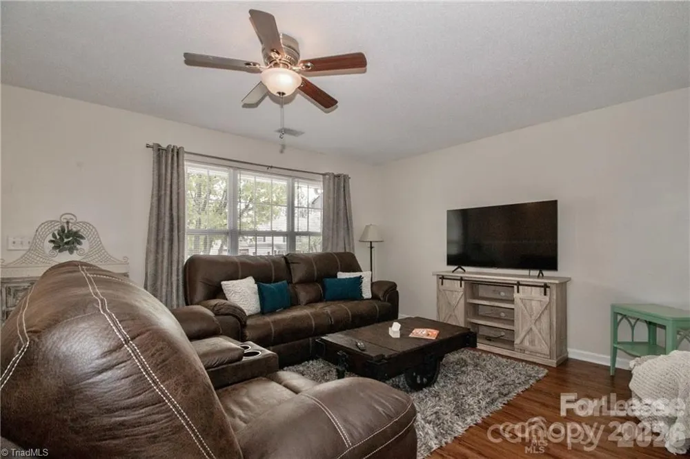 137 Lynch Circle Mooresville, NC 28117