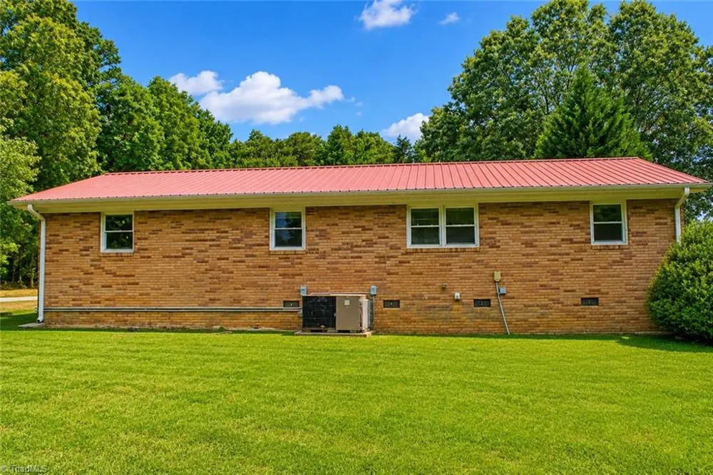 6416 Patterson Road Snow Camp, NC 27349