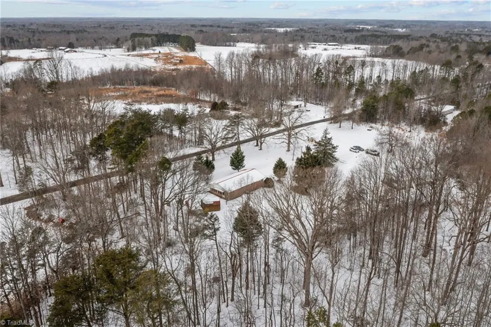 6416 Patterson Road Snow Camp, NC 27349