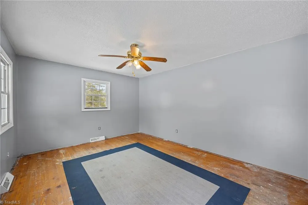 6416 Patterson Road Snow Camp, NC 27349