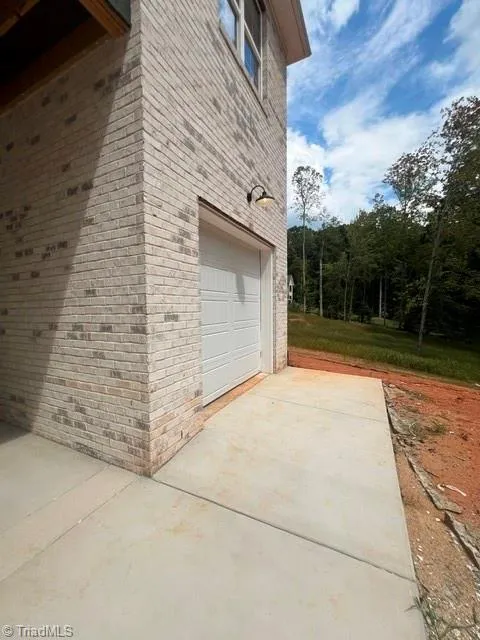 8205 Lulworth Drive Stokesdale, NC 27357