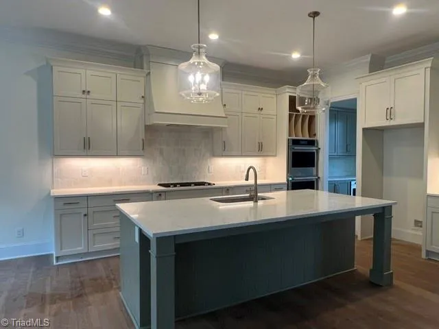8205 Lulworth Drive Stokesdale, NC 27357