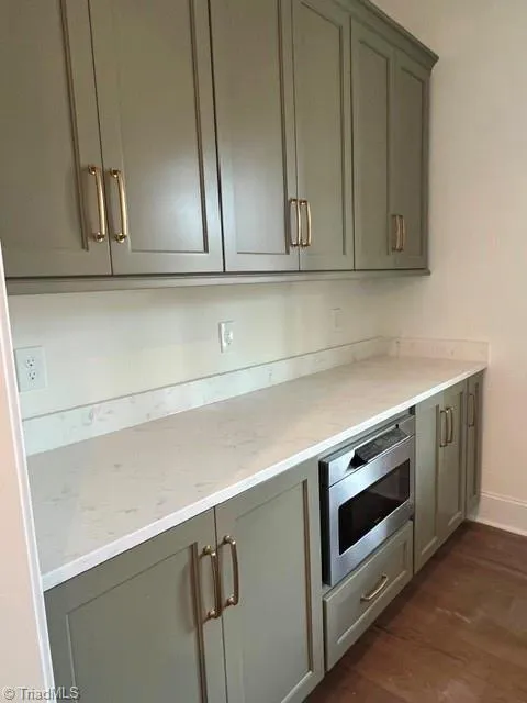 8205 Lulworth Drive Stokesdale, NC 27357