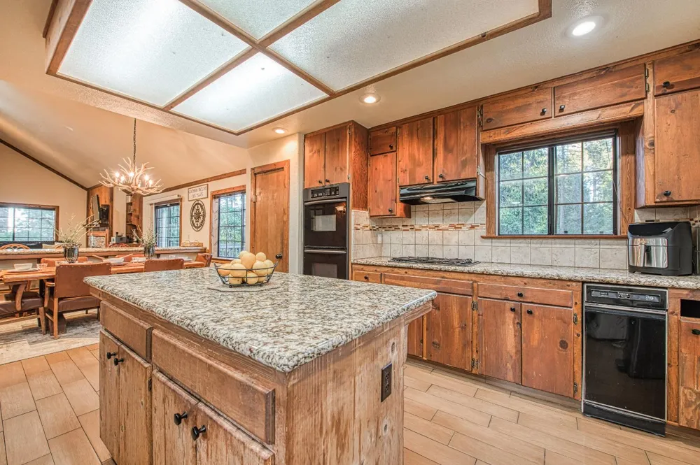 39095 Ridge Rd Shaver Lake, CA 93664