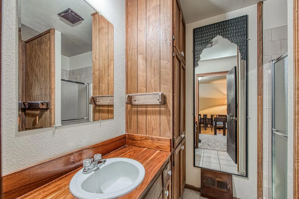 39095 Ridge Rd Shaver Lake, CA 93664