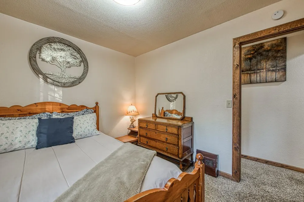39095 Ridge Rd Shaver Lake, CA 93664