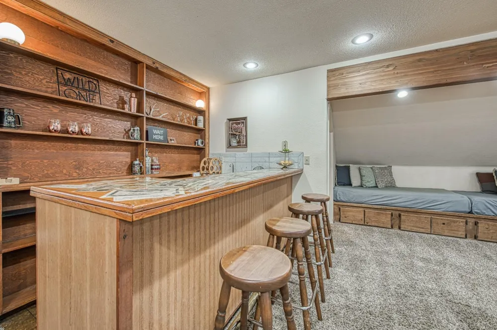 39095 Ridge Rd Shaver Lake, CA 93664